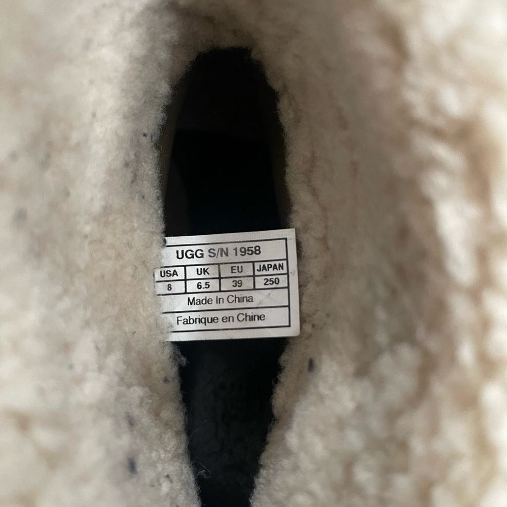 UGG Bootie Clogs - Picture 3 of 4
